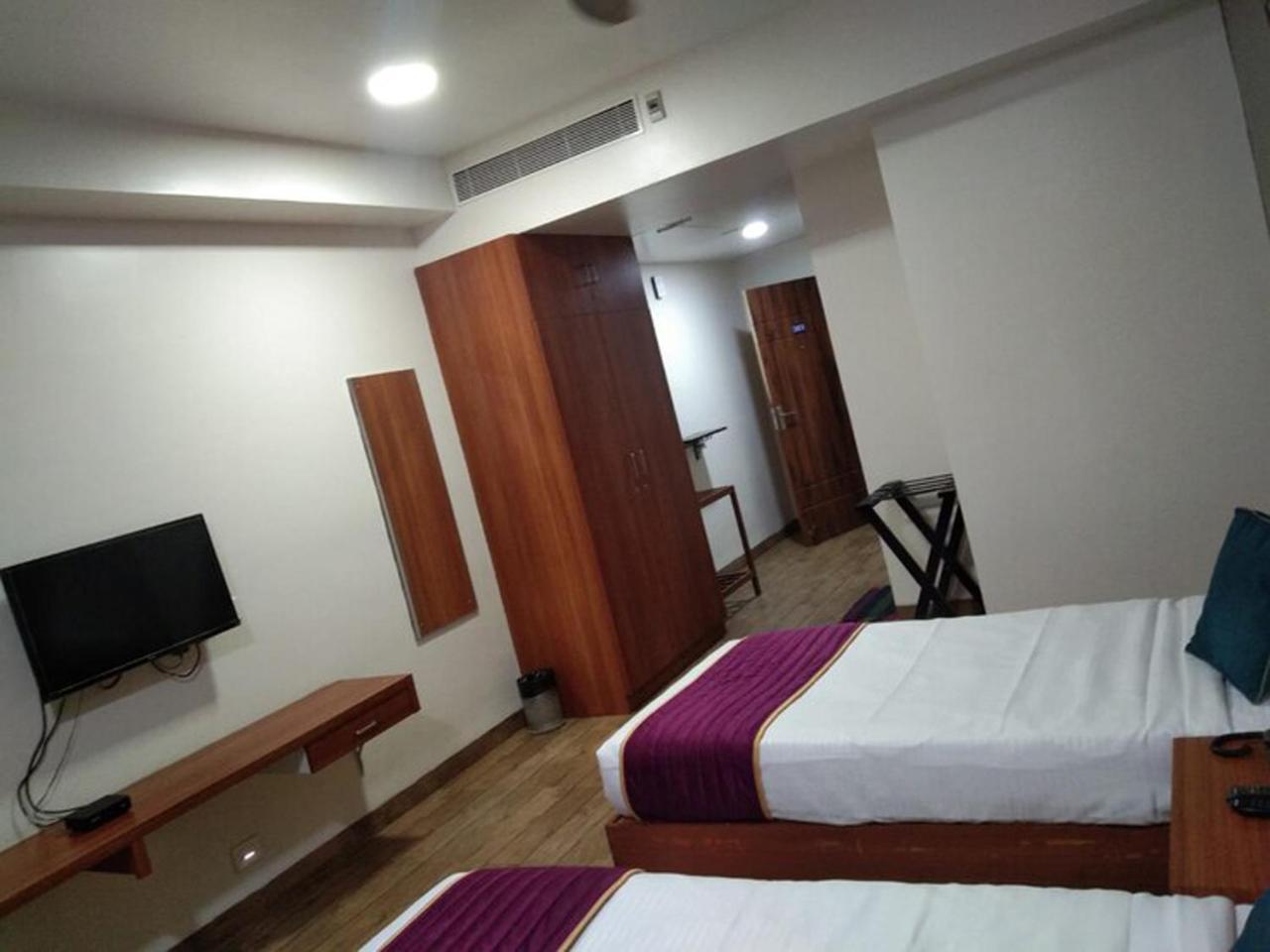 Dsquare Omr By K Hotels Chennai Exterior photo